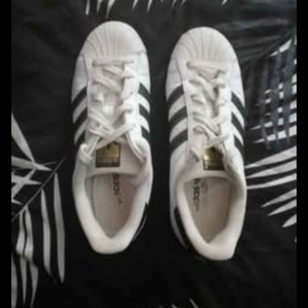 Addidas Superstars Womens 6 1/2